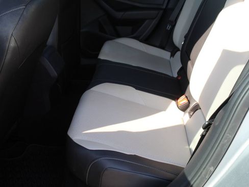 Used 2020 Volkswagen Jetta R-Line FWD image 11