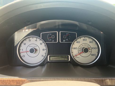 Used 2009 Ford Taurus Limited AWD/4WD image 36