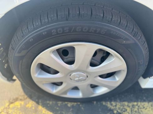 Used 2015 Mitsubishi Lancer ES image 31