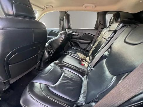 Used 2016 Jeep Cherokee Limited AWD/4WD image 11
