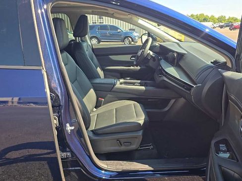 Used 2025 Nissan Murano SL AWD/4WD image 8