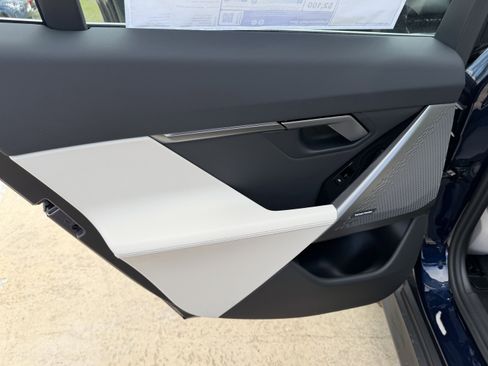 New 2026 BMW 530i xDrive w/ Premium Package AWD/4WD image 15