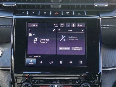 Used 2024 Jeep Grand Cherokee Altitude image 14