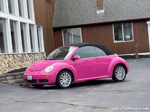 Used 2009 Volkswagen Beetle Convertible FWD image 12