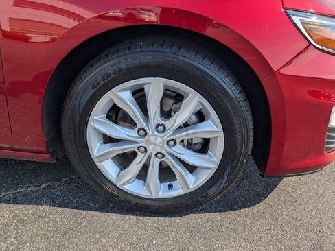 Used 2025 Chevrolet Malibu LT FWD image 11