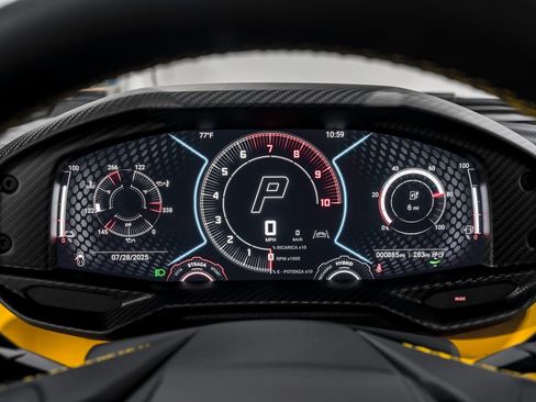 Used 2024 Lamborghini Revuelto image 15