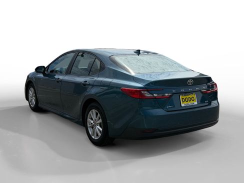 Used 2025 Toyota Camry LE FWD image 3