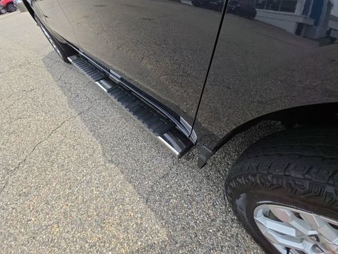 Used 2024 Chevrolet Silverado 1500 LT AWD/4WD image 34