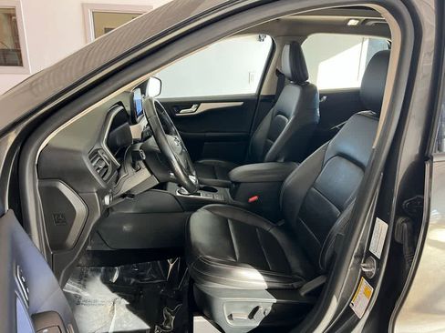 Used 2020 Ford Escape SEL image 13