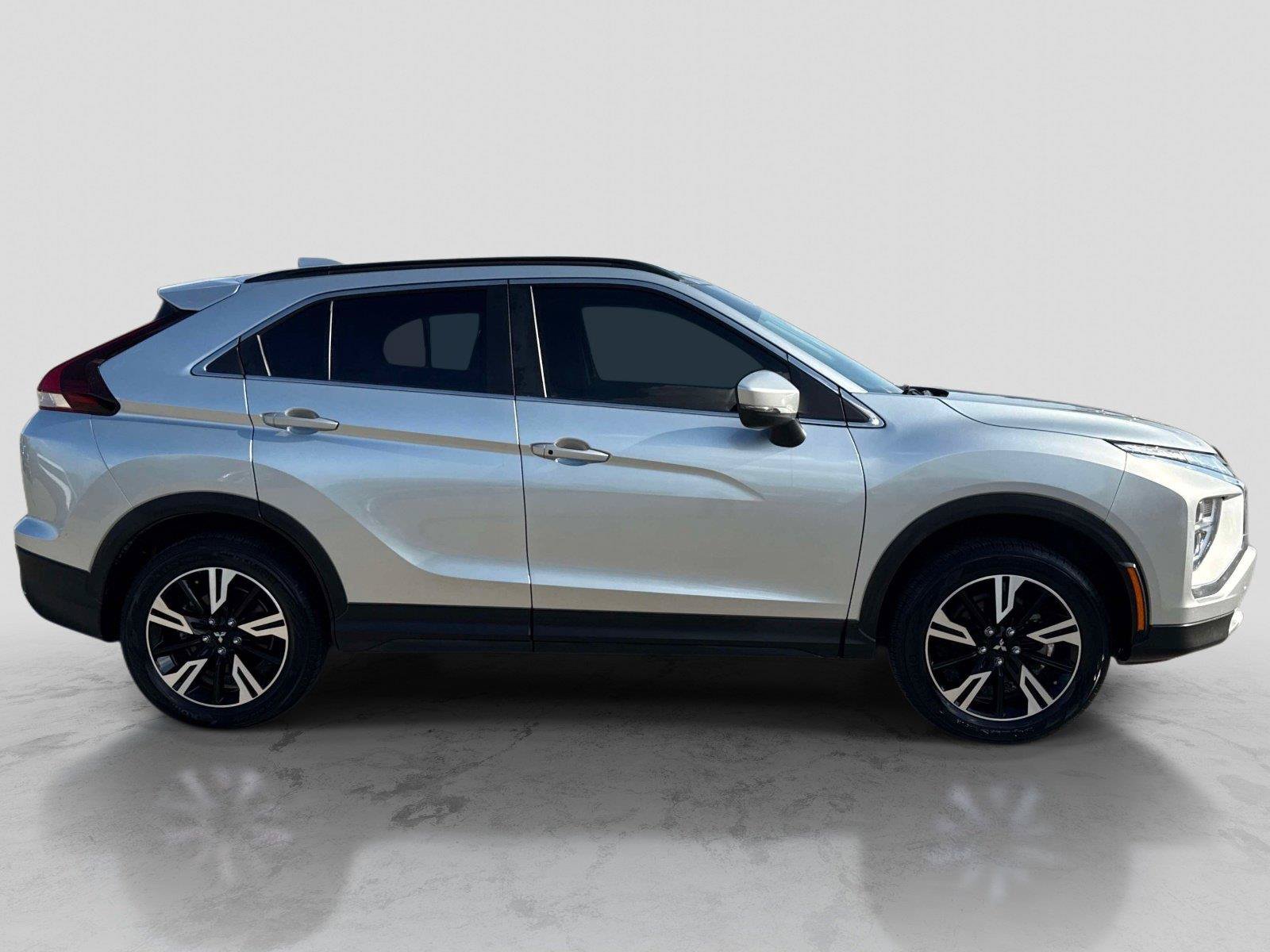 Used 2024 Mitsubishi Eclipse Cross AWD image 4