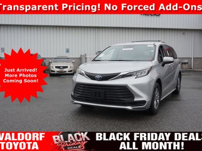 Used 2023 Toyota Sienna LE