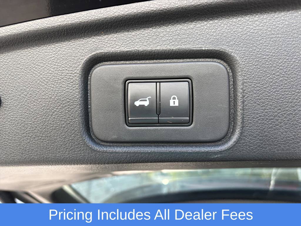 Certified 2025 Nissan Pathfinder Platinum w/ Cargo Package AWD/4WD image 25