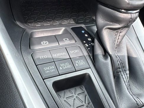 Used 2020 Toyota RAV4 XLE Premium w/ All Weather Liner Package AWD/4WD image 19