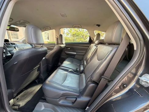 Used 2012 Toyota Prius V Five image 9