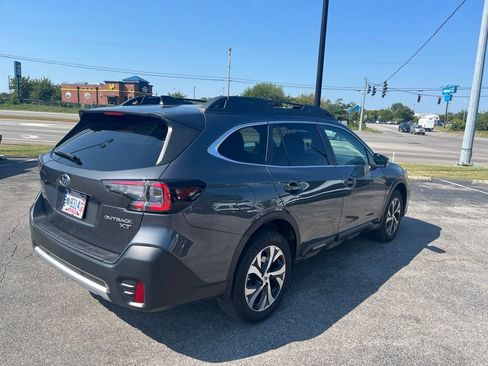 Used 2021 Subaru Outback Limited XT w/ Popular Package #2 AWD/4WD image 3