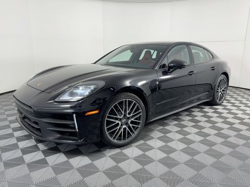 Used 2026 Porsche Panamera image 1