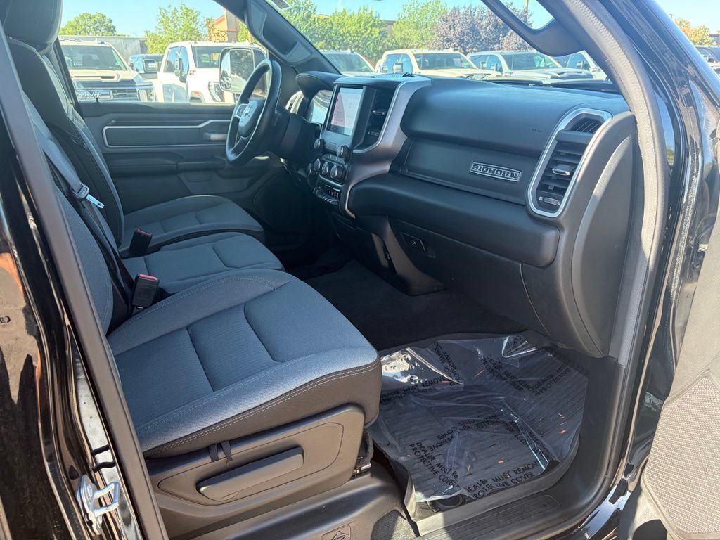 Used 2022 RAM 1500 Big Horn AWD/4WD image 38