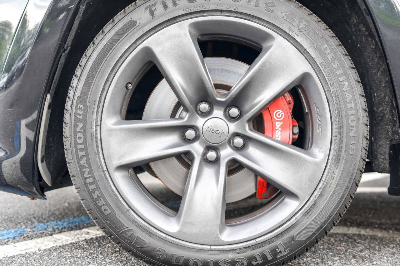 Used 2014 Jeep Grand Cherokee SRT8 w/ Luxury Group II AWD/4WD image 8