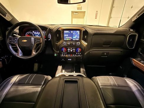 Used 2022 Chevrolet Silverado 2500 High Country w/ Safety Package II AWD/4WD image 29