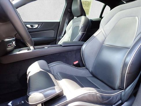 Used 2022 Volvo S60 B5 R-Design w/ Advanced Package FWD image 12