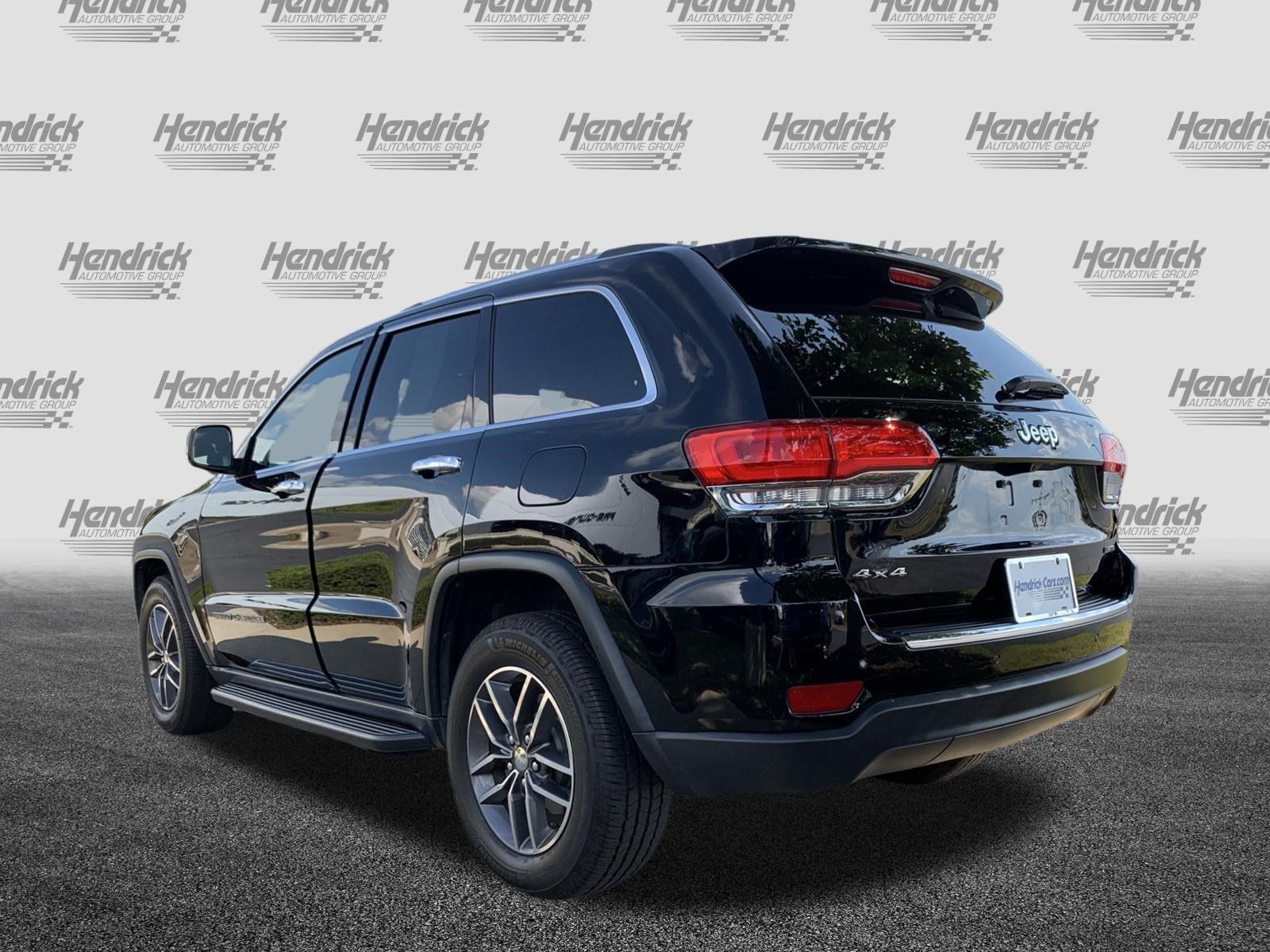 Used 2017 Jeep Grand Cherokee Limited w/ Luxury Group II AWD/4WD image 8