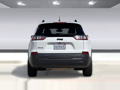 Used 2020 Jeep Cherokee Latitude Plus image 8