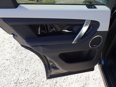 New 2025 Land Rover Discovery Sport S image 20