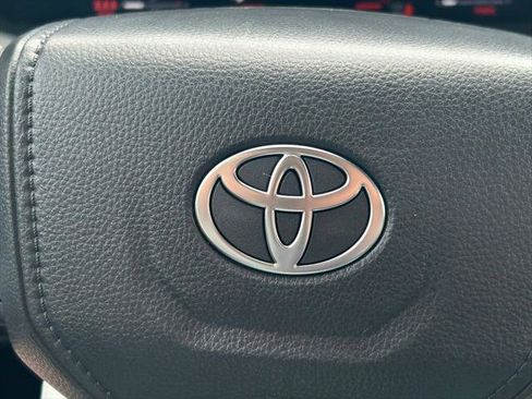 Certified 2025 Toyota Tacoma TRD Sport AWD/4WD image 38