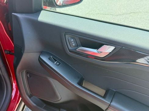 New 2025 Ford Escape ST-Line w/ Tech Pack #1 FWD image 30