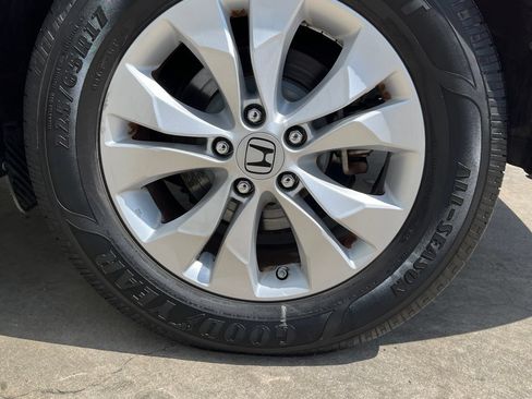Used 2012 Honda CR-V EX image 25