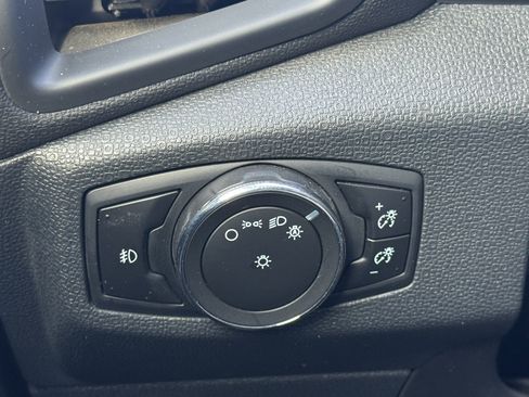 Used 2018 Ford EcoSport Titanium image 32