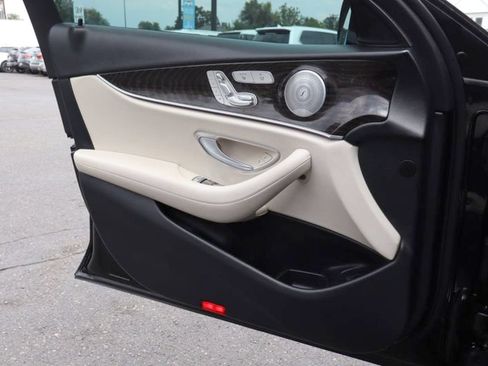 Used 2019 Mercedes-Benz E 450 4MATIC Sedan w/ Premium Package image 33