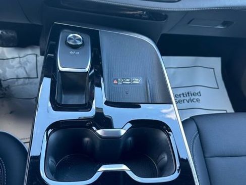 Used 2025 Buick Enclave Preferred image 28