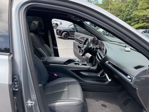 Used 2024 Cadillac Lyriq Luxury w/ LPO, Floor Liner Package RWD image 32