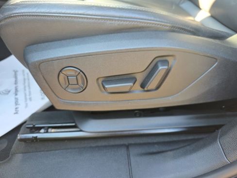 Used 2024 Audi Q3 2.0T Premium image 22