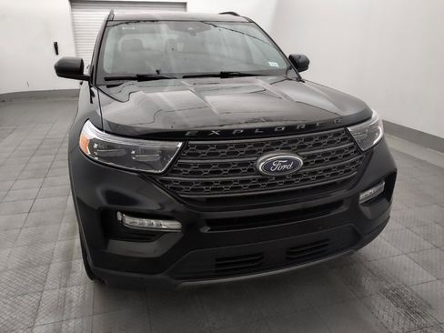 Used 2024 Ford Explorer XLT w/ Equipment Group 202A RWD image 14