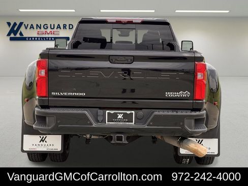 Used 2024 Chevrolet Silverado 3500 High Country w/ High Country Premium Package AWD/4WD image 4