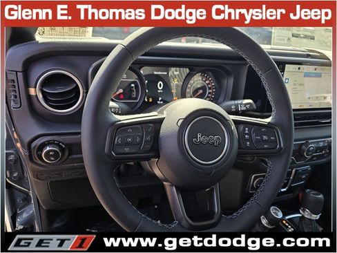 New 2026 Jeep Gladiator Sahara image 11