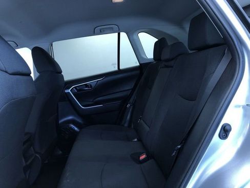 Certified 2020 Toyota RAV4 LE w/ Carpet Mat Package image 20