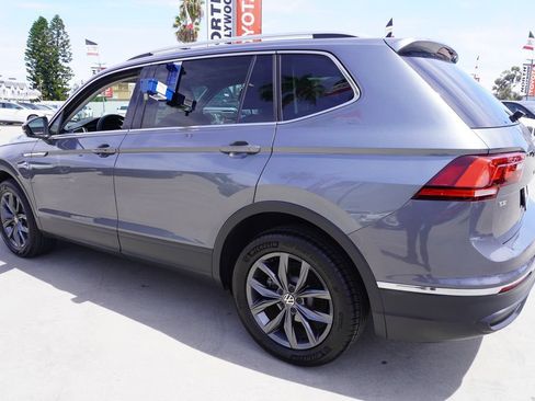 Used 2022 Volkswagen Tiguan SE FWD image 5