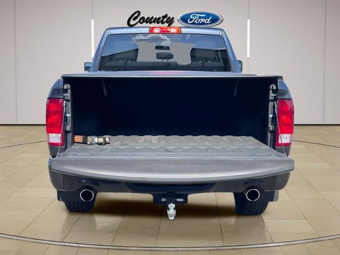 Used 2017 RAM 1500 Express image 18