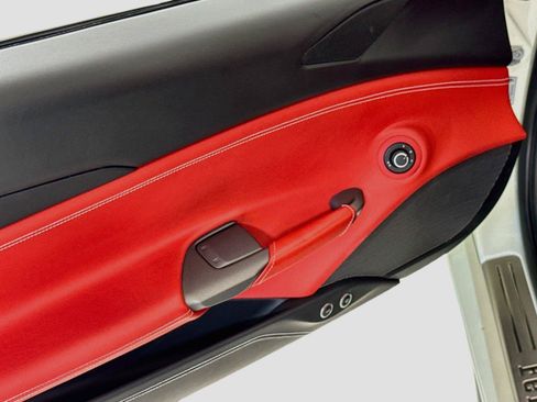 Used 2018 Ferrari 488 Spider RWD image 13