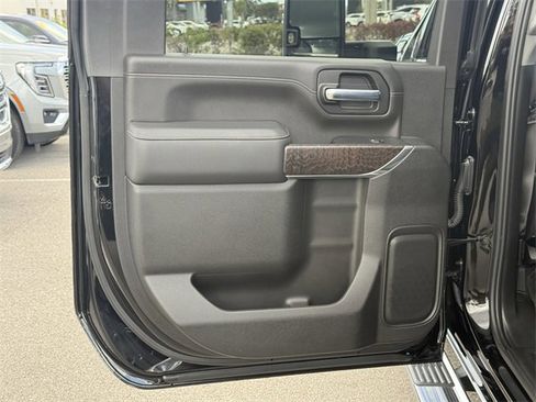 Used 2023 GMC Sierra 2500 Denali image 34