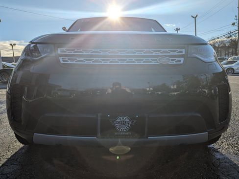 Used 2018 Land Rover Discovery HSE image 4