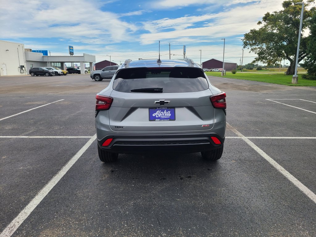 New 2026 Chevrolet Trax RS w/ Driver Confidence Package FWD image 6