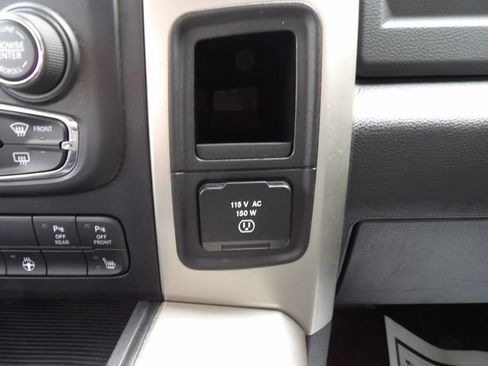 Used 2015 RAM 1500 Outdoorsman AWD/4WD image 32