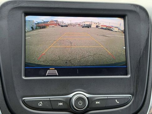Used 2021 Chevrolet Equinox LT AWD/4WD image 34