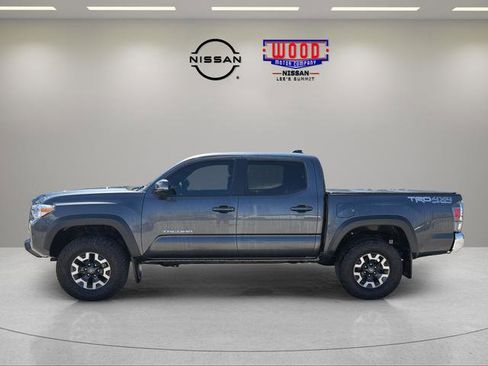 Used 2020 Toyota Tacoma TRD Off-Road image 5