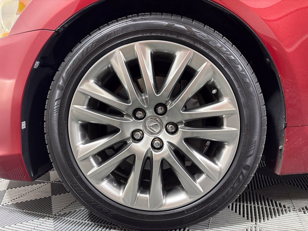 Used 2015 Lexus LS 460 w/ Comfort Package RWD image 8