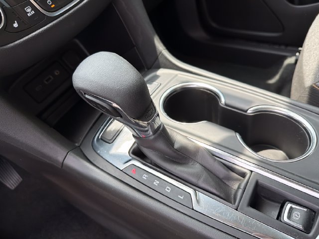 Used 2024 Chevrolet Equinox LT AWD/4WD image 24